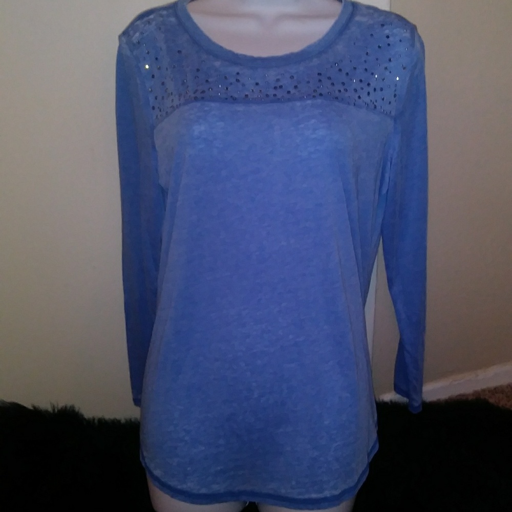 New cute long sleeve shirt